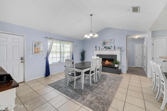 Building Photo - 4 Bedroom pool home In St Augustine. Pool ...