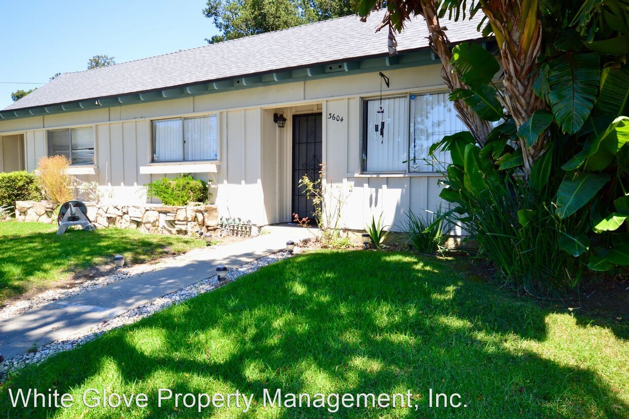 Primary Photo - 2 br, 2 bath House - 3604 Country Club Dr.