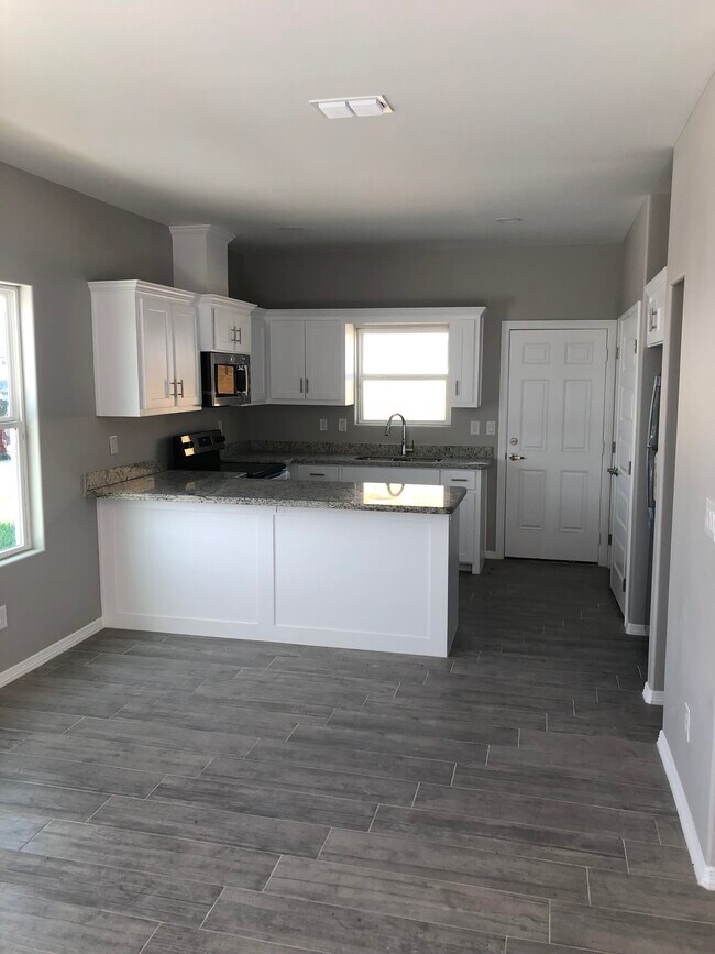 Foto del edificio - 5001 N Dahlia St