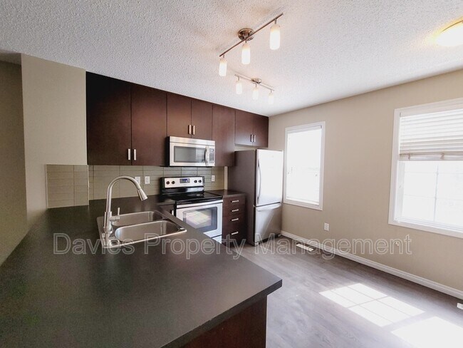 Photo du bâtiment - 9151 Shaw Way SW
