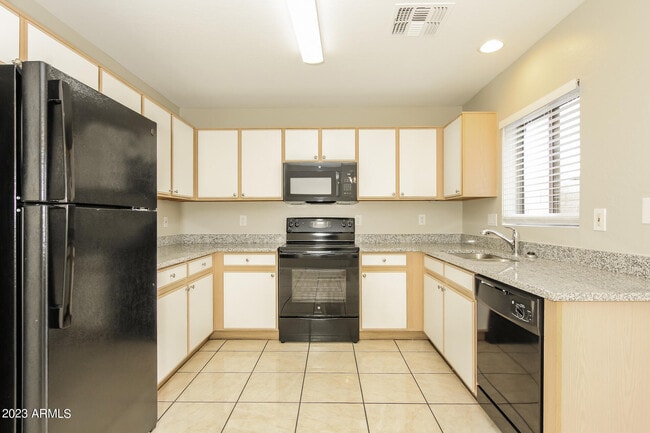 Foto del edificio - 13001 N 127th Ln