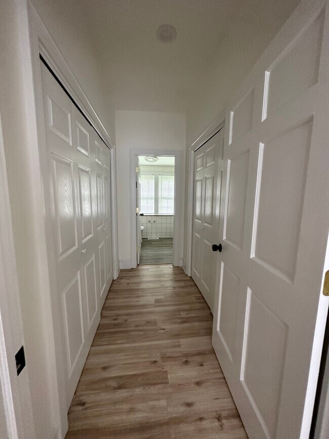 Building Photo - 78 NY-343