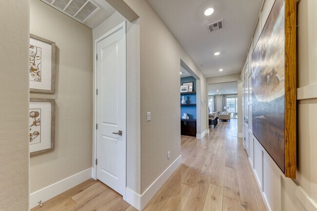 Foto del edificio - Resort Living, Age Restricted, 55+ Community, 3 Bedroom Home In Northwest Las Vegas