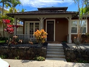 Building Photo - 520 Lunalilo Home Rd