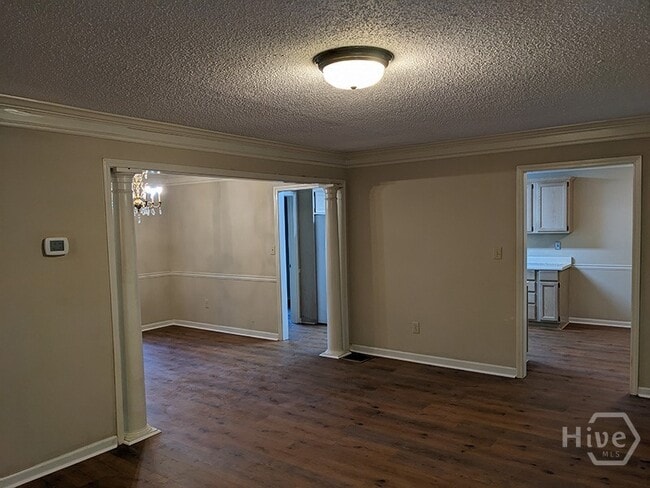 Building Photo - 170 Woodhaven Ridge