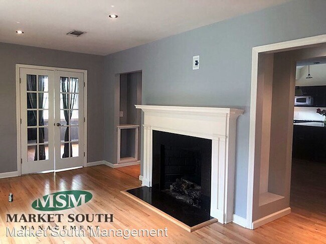 Building Photo - 4 br, 2 bath House - 418 Kinzie Avenue