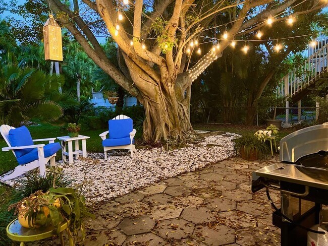 Foto del edificio - 709 Bruce Ave