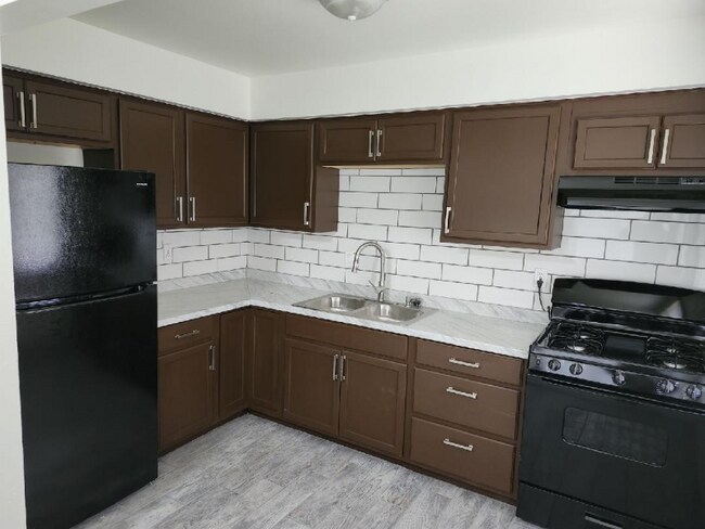 Foto del edificio - 4539 N 84th St