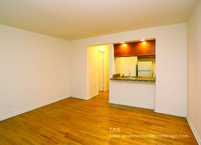 Foto del edificio - 540 W Roscoe St