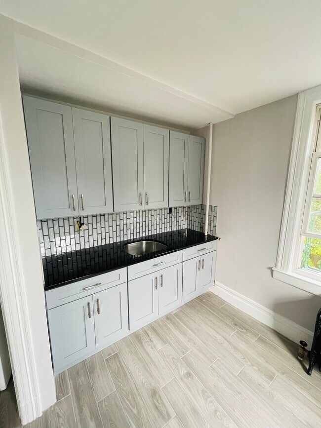 Kitchen Renovation - 10 Amackassin Ter Apartments