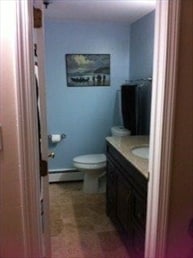 Building Photo - 188 W 7th St