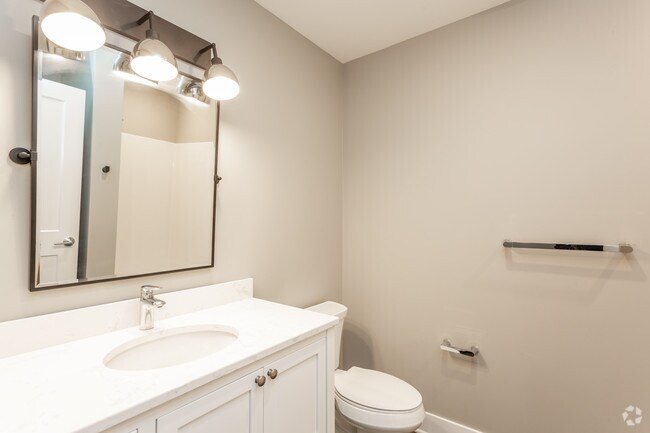 1HAB Aston Martin - Baño - Farnam Hill Lofts