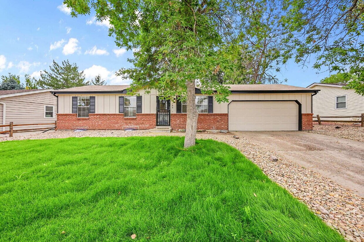 Foto principal - $2,195.00, 3-bed, 1-bath, located in Thorn...