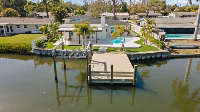 Building Photo - 4543 Carson St NE