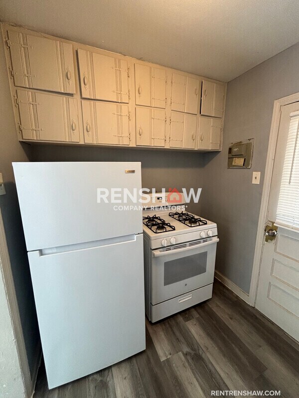 Building Photo - 3102 Allison Ave