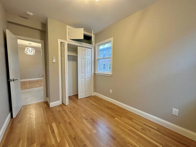 Foto del edificio - 1146 Cambridge St