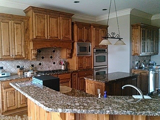 Building Photo - 11 Deauville Cir