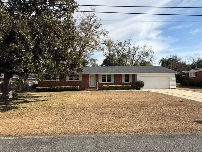 Building Photo - 61 Loganberry Cir