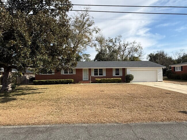 Foto del edificio - 61 Loganberry Cir