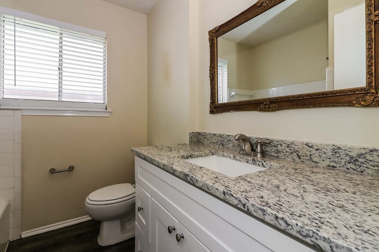 Building Photo - 8422 Bandridge Rd