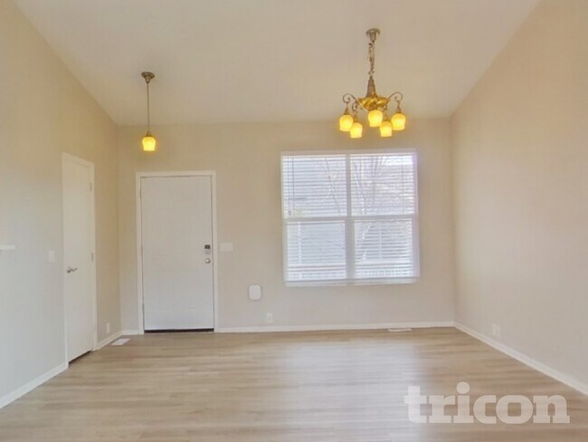 Foto del edificio - 11914 Rodez Grove