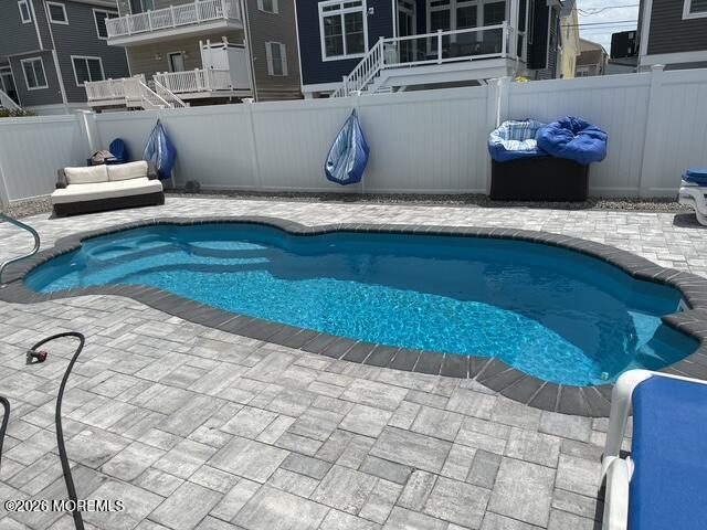 Foto del edificio - 13 8th Ave