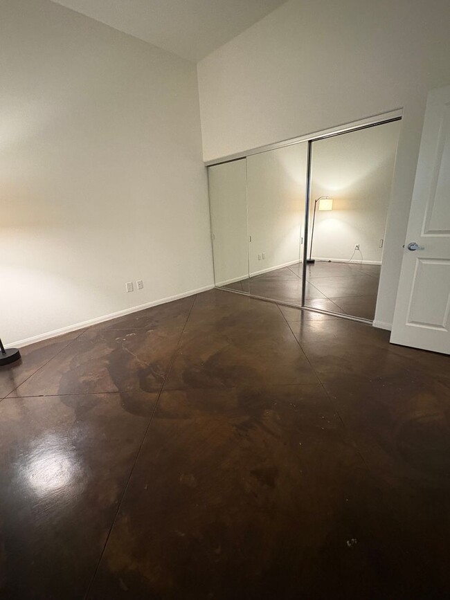 Foto del edificio - 2 Bedroom Condo in Downtown Ventura with O...