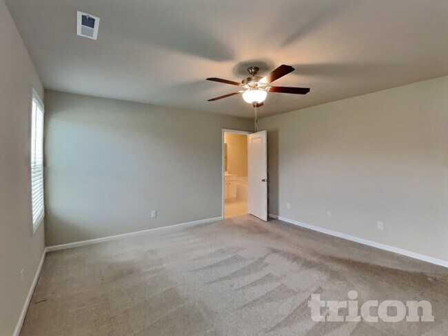 Foto del edificio - 58 Monaghan Ct