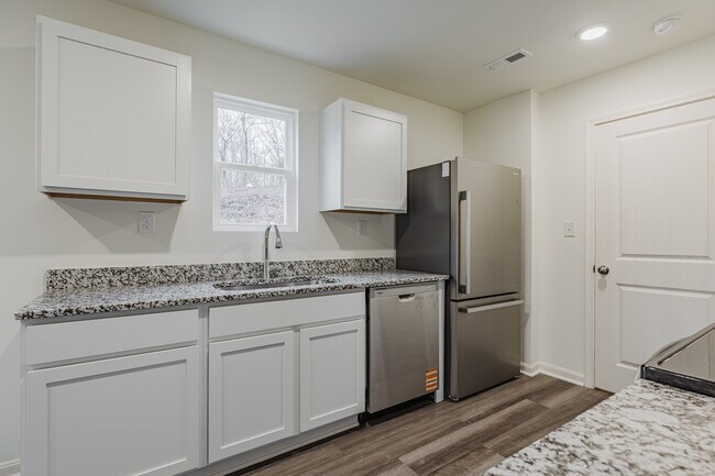 Foto del edificio - 141 Red Hawk Dr