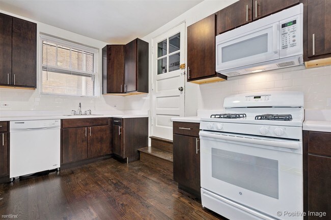 Foto del edificio - 6057 N Talman Ave