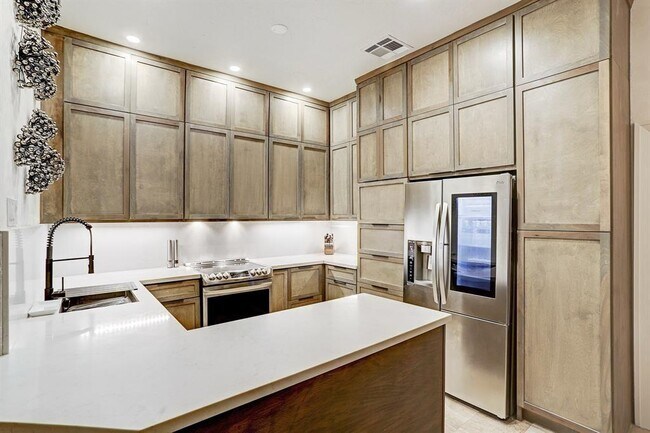 Foto del edificio - 4516 Dickson St