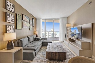 Building Photo - 4111 S Ocean Dr