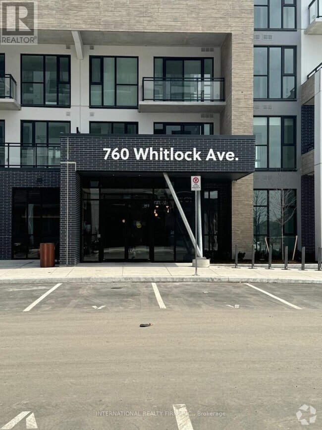 Building Photo - 760-760 Whitlock Ave