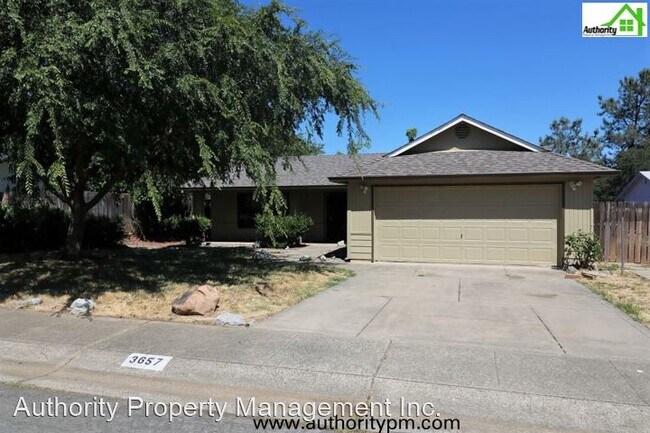 Foto del edificio - 3 br, 2 bath House - 3657 Santa Rosa