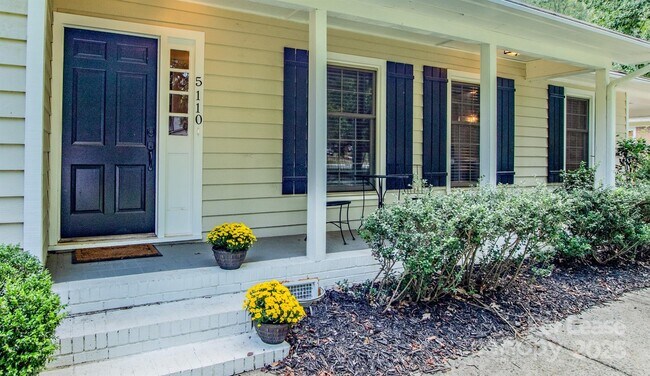 Foto del edificio - 5110 Chaplin Ln