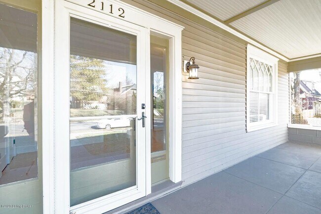 Building Photo - 2112 Maryland Ave