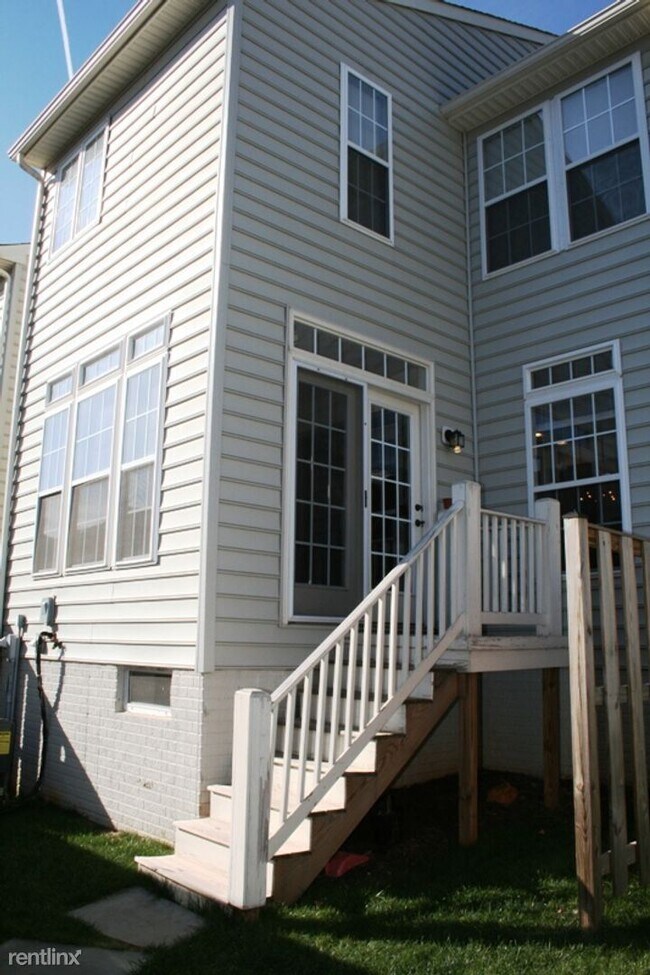 Building Photo - 4 br, 3.5 bath House - 2387 Abington Drive