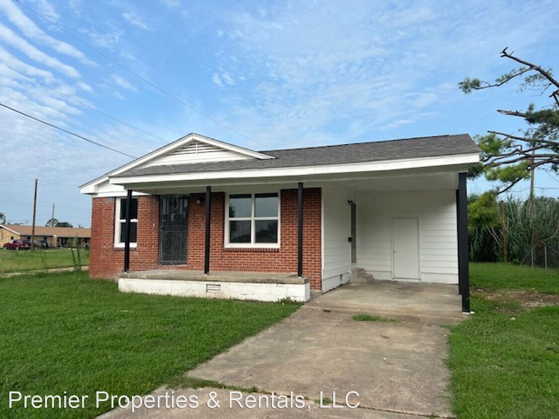 Primary Photo - 3 br, 1 bath House - 228 Melrose