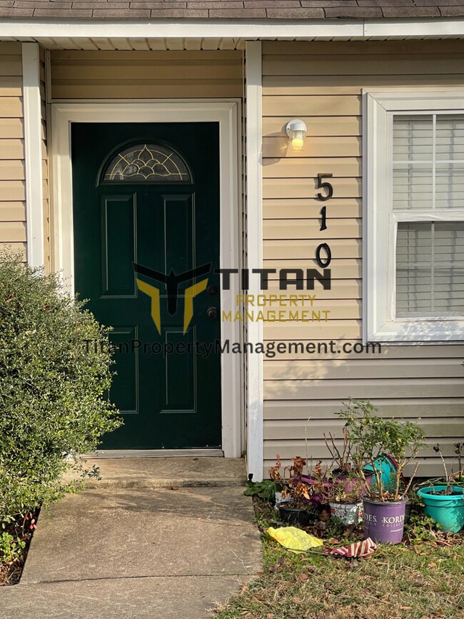 Building Photo - 3bed/1.5bath House