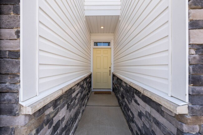 Foto del edificio - 105 Hidden Run Ln