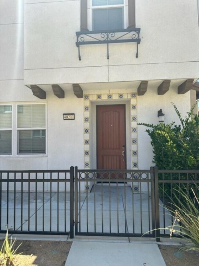 Foto del edificio - 40211 Calle Real