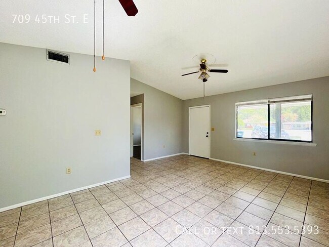 Photo - 709 45th St E House