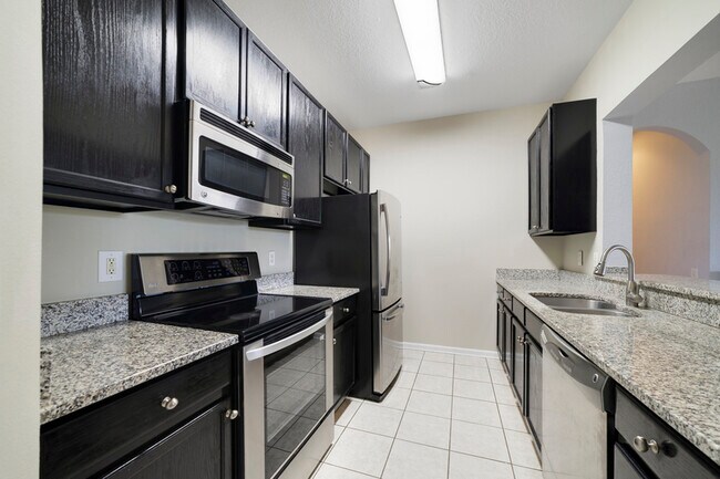 Foto del edificio - 6214 Stevenson Dr
