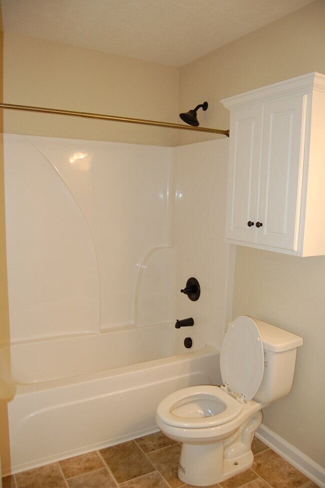 Foto del edificio - 130 Brow Tine Ct