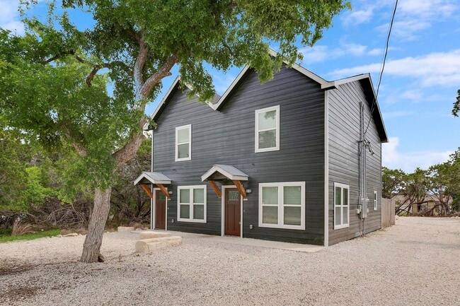 Building Photo - 349-wr