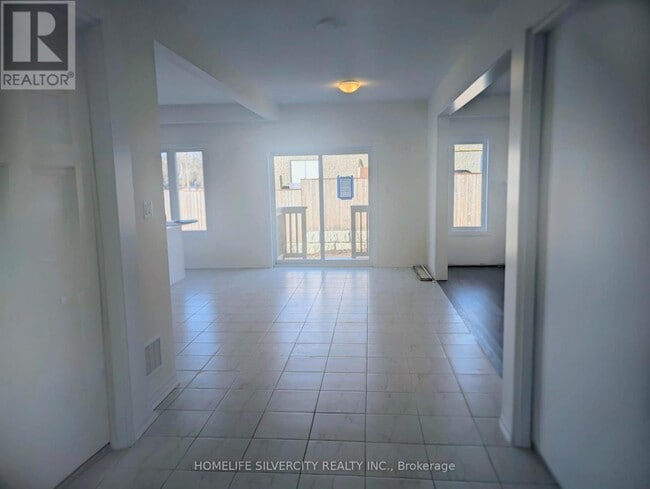 Photo du bâtiment - 103 Windermere Blvd