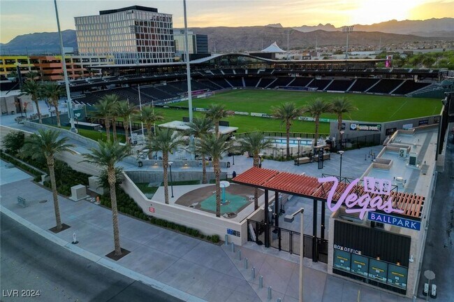 Foto del edificio - 2236 Fiero Dr