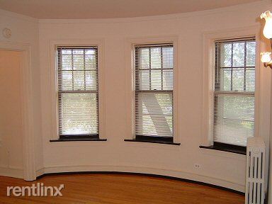 Building Photo - 4916 N Wolcott Ave