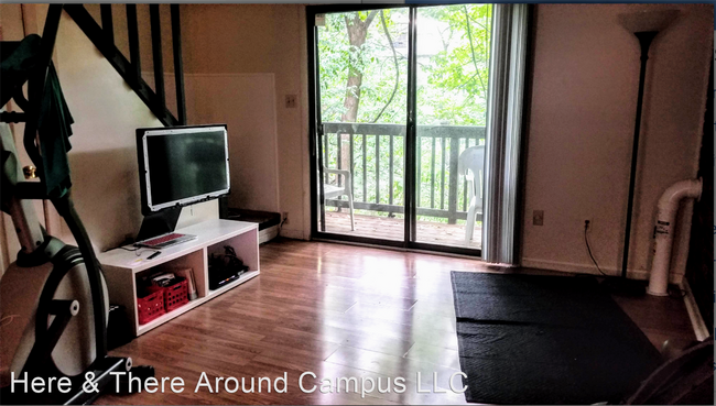 Building Photo - 2 br, 1 bath Room For Rent - 2022 Iuka Ave