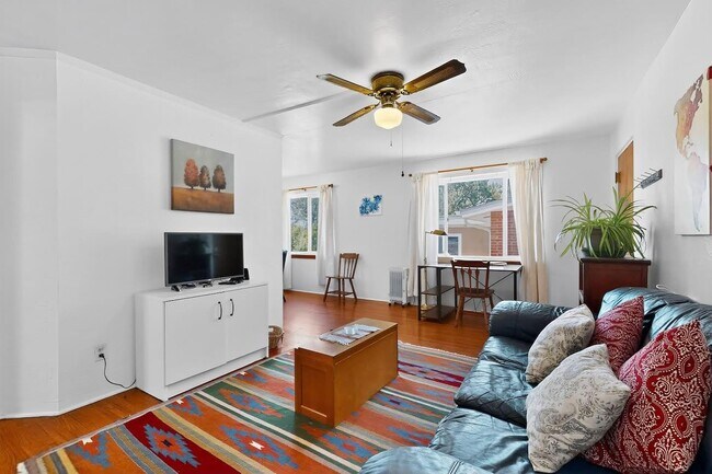 Foto del edificio - 735 Jefferson St NE